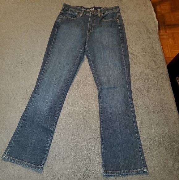 Lee Medium Wash Bootcut Stretch Size 6 - Picture 3 of 7
